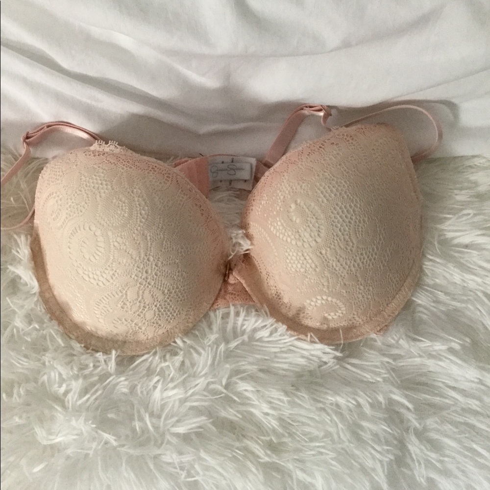Jessica Simpson Bra